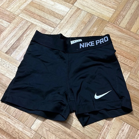 Nike Pants - NIKE PRO SHORTS SMALL